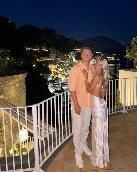 nicolette dellanno|Denver Broncos Star Zach Wilson Engaged to Nicolette Dellanno。